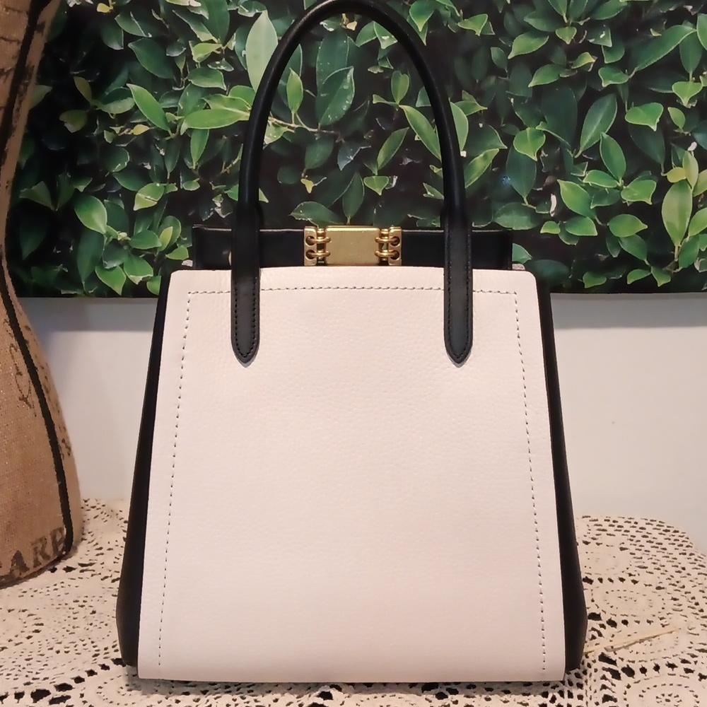 🖤 🤍 COACH SATCHEL - Picture 5 of 7